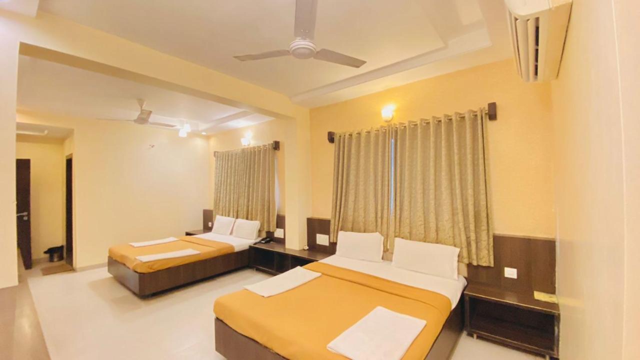 Hotel Sai Gurusthan Shirdi Luaran gambar